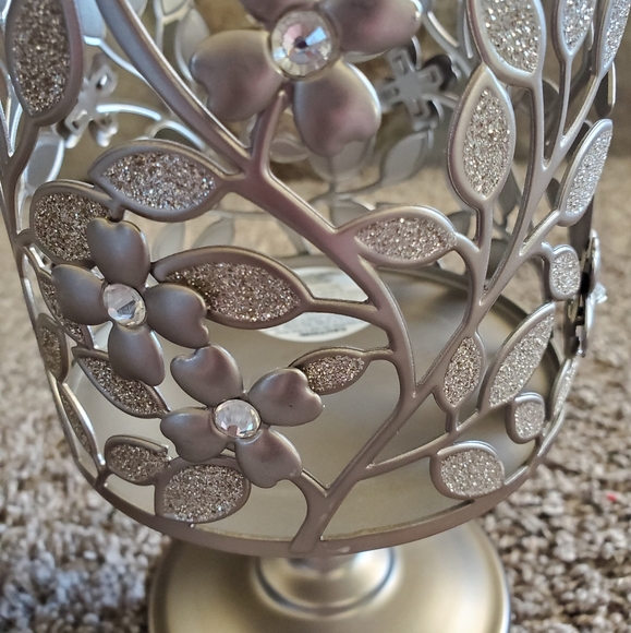Candle holder